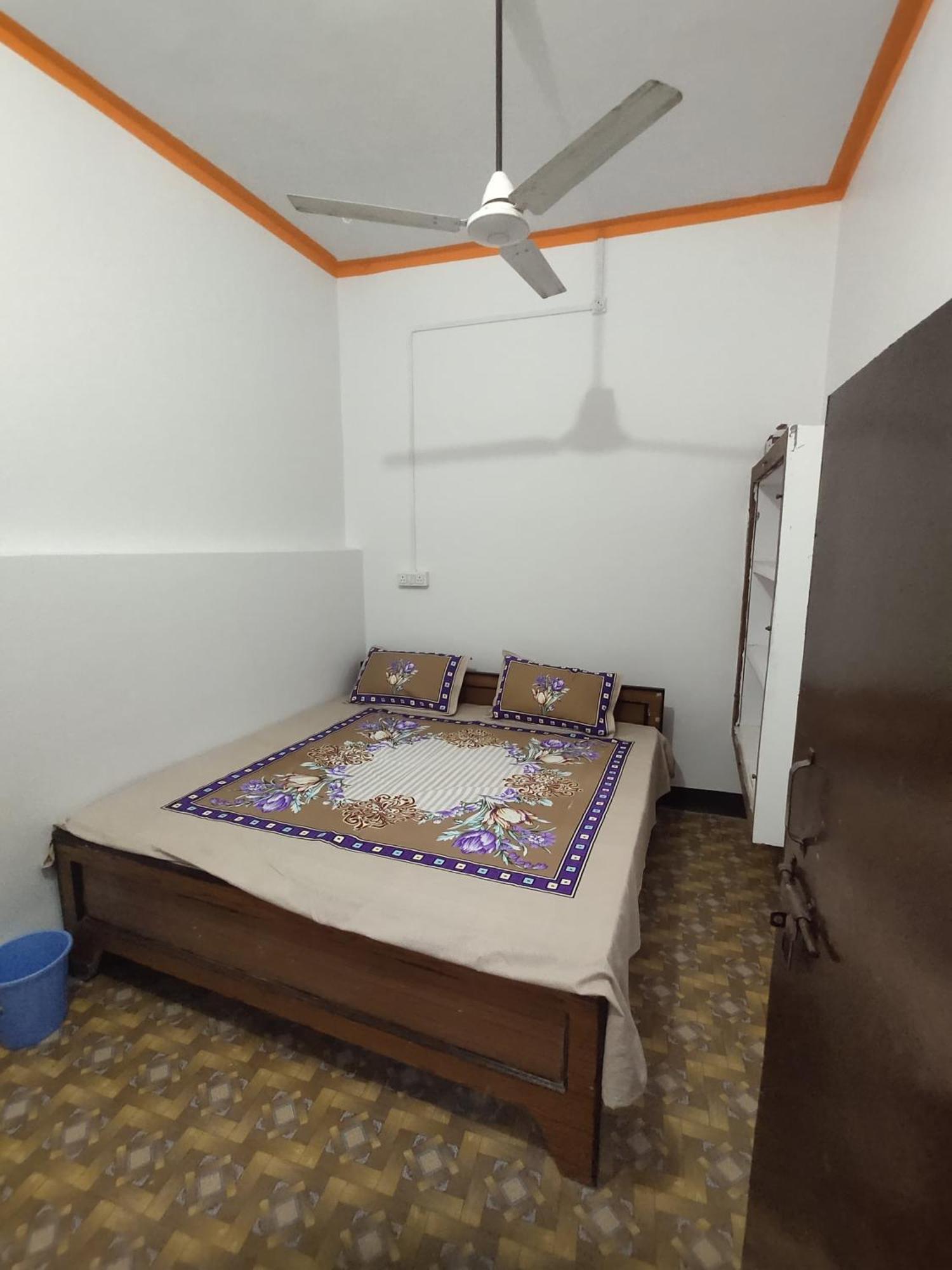 Awadh Guest House Ayodhya Экстерьер фото